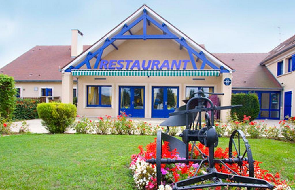 Comfort Hotel Etampes Étampes Exterior foto